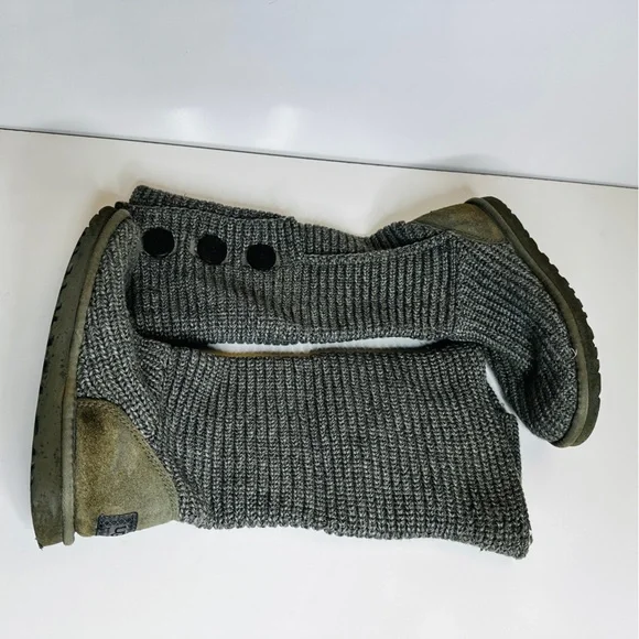 UGG Australia Cardy Classic 2 Button Knit Tall Sweater Boots 5819 Gray Women's 9 - Picture 5 of 12